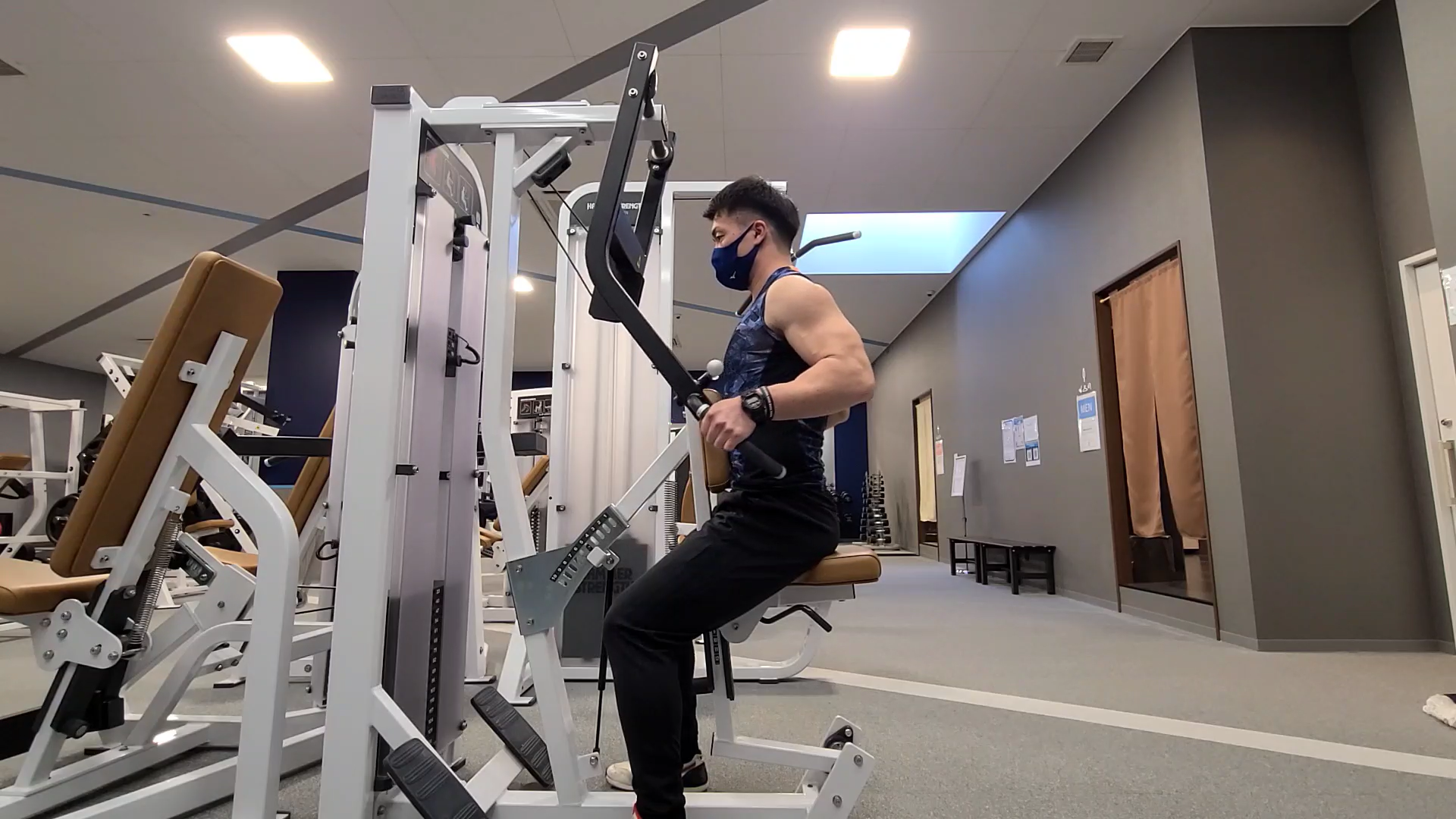 トレーニングマシン一覧【HAMMER STRENGTH】【Life Fitness】 - Well  